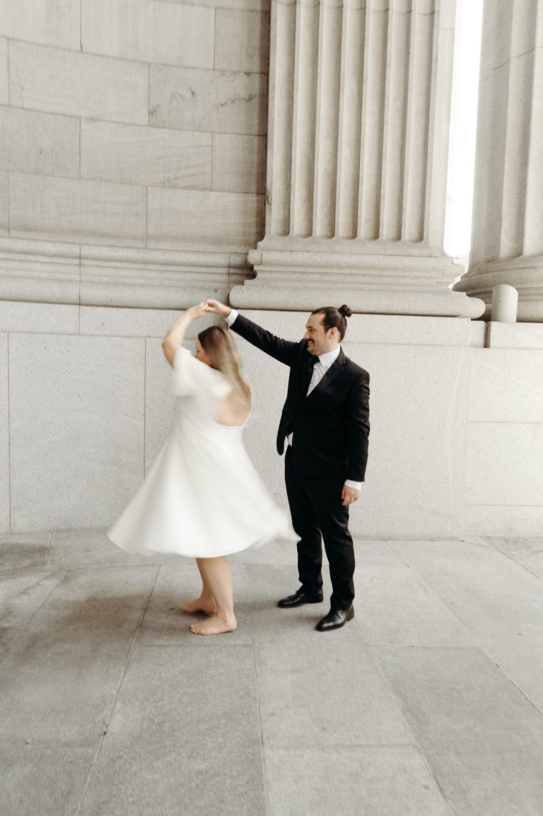 Un mariage intime au palais de justice de Montréal